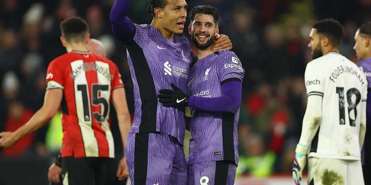The Liverpool squad won 0-2 on their visit to Sheffield United and remains one point behind leaders Arsenal in the Premier League.